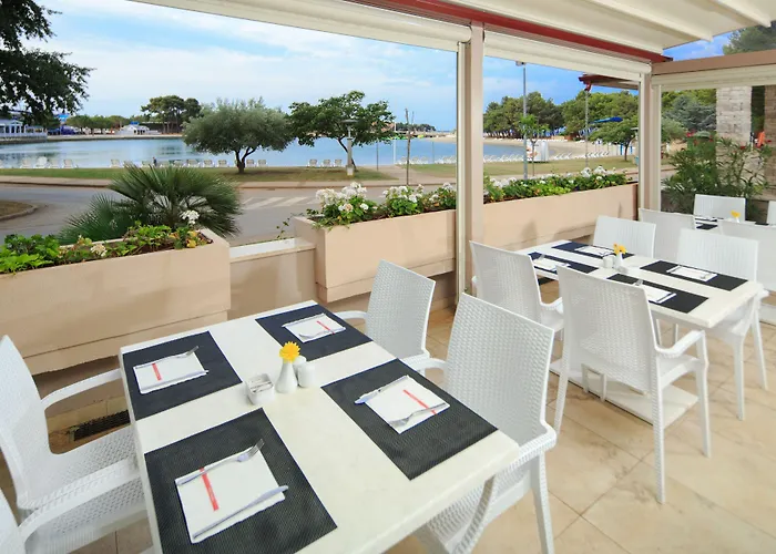 Istrian Plava Laguna * أوماغ